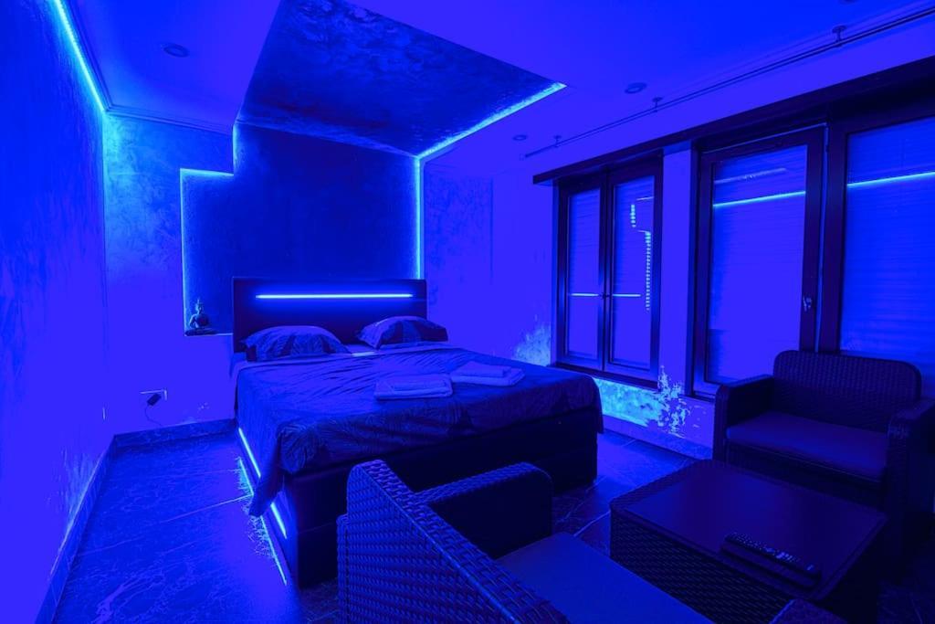 Appart Hotel Avec Sauna, Jacuzzi, Strasburgo Esterno foto